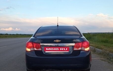 Chevrolet Cruze II, 2010 год, 599 000 рублей, 6 фотография