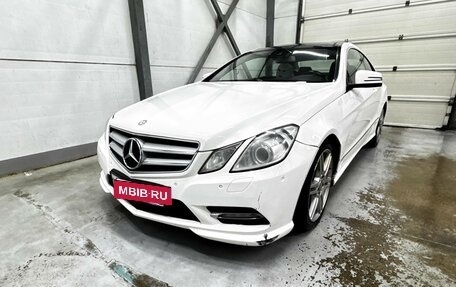 Mercedes-Benz E-Класс, 2012 год, 1 150 000 рублей, 2 фотография