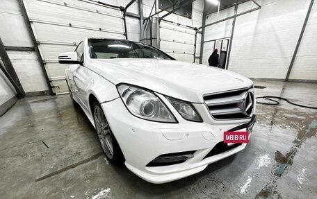 Mercedes-Benz E-Класс, 2012 год, 1 150 000 рублей, 3 фотография