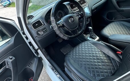 Volkswagen Polo VI (EU Market), 2017 год, 990 000 рублей, 6 фотография