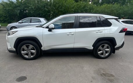 Toyota RAV4, 2021 год, 4 299 000 рублей, 4 фотография