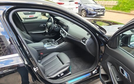 BMW 3 серия, 2021 год, 4 080 000 рублей, 15 фотография