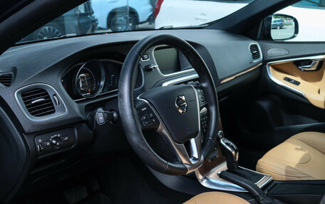 Volvo V40 Cross Country I, 2019 год, 2 500 000 рублей, 12 фотография