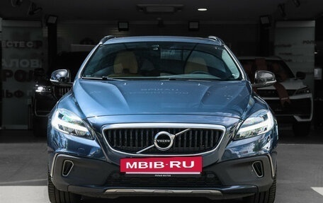 Volvo V40 Cross Country I, 2019 год, 2 500 000 рублей, 3 фотография