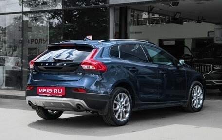 Volvo V40 Cross Country I, 2019 год, 2 500 000 рублей, 5 фотография