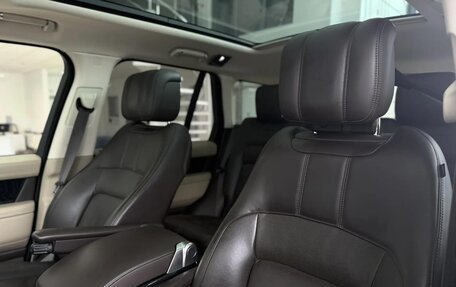 Land Rover Range Rover IV рестайлинг, 2020 год, 6 400 000 рублей, 12 фотография