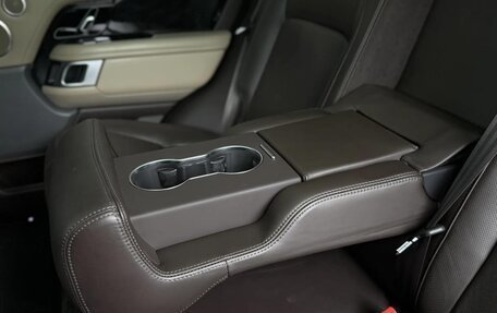 Land Rover Range Rover IV рестайлинг, 2020 год, 6 400 000 рублей, 20 фотография