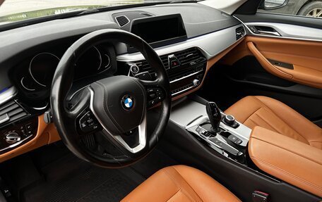 BMW 5 серия, 2019 год, 3 850 000 рублей, 6 фотография