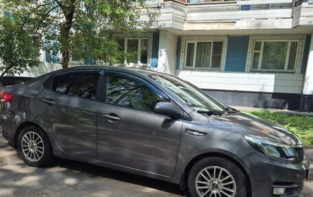 KIA Rio III рестайлинг, 2015 год, 910 000 рублей, 3 фотография