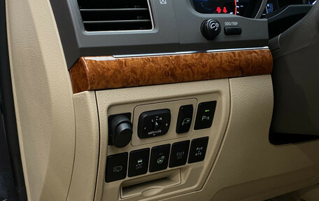 Toyota Land Cruiser 200, 2012 год, 3 340 000 рублей, 17 фотография