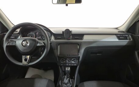 Skoda Rapid I, 2018 год, 1 145 000 рублей, 13 фотография