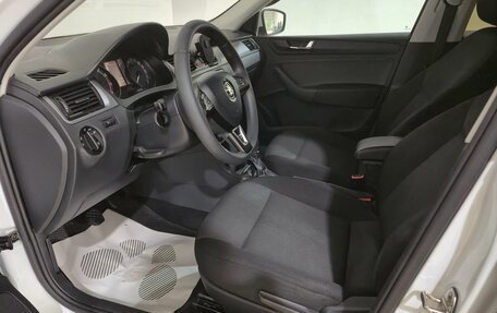 Skoda Rapid I, 2018 год, 1 145 000 рублей, 12 фотография