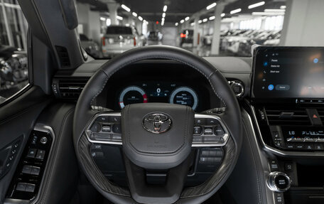 Toyota Land Cruiser, 2025 год, 14 850 000 рублей, 11 фотография