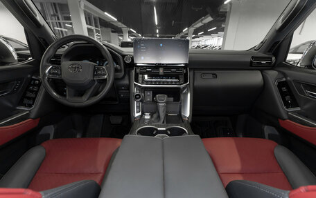 Toyota Land Cruiser, 2025 год, 14 850 000 рублей, 8 фотография