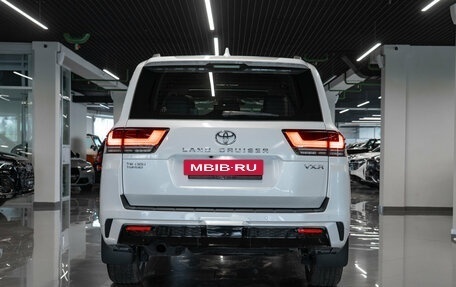 Toyota Land Cruiser, 2025 год, 14 850 000 рублей, 6 фотография