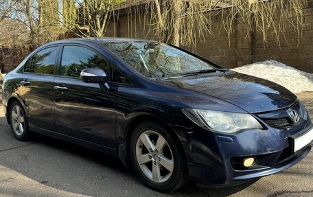 Honda Civic VIII, 2010 год, 800 000 рублей, 3 фотография