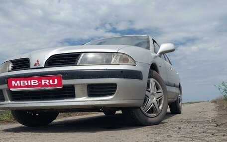 Mitsubishi Carisma I, 2000 год, 200 000 рублей, 1 фотография