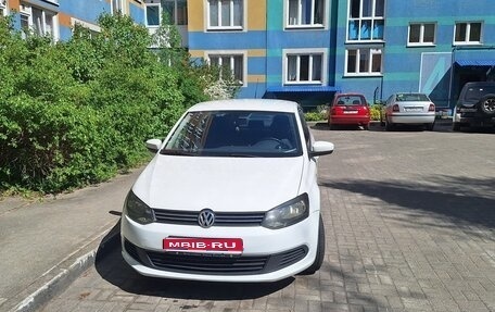 Volkswagen Polo VI (EU Market), 2012 год, 650 000 рублей, 1 фотография