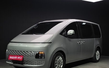 Hyundai Staria, 2025 год, 1 фотография