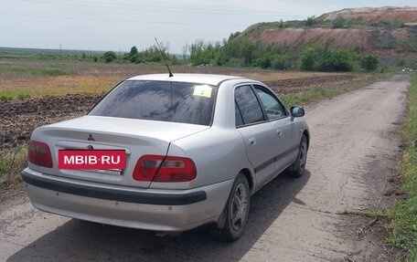 Mitsubishi Carisma I, 2000 год, 200 000 рублей, 10 фотография