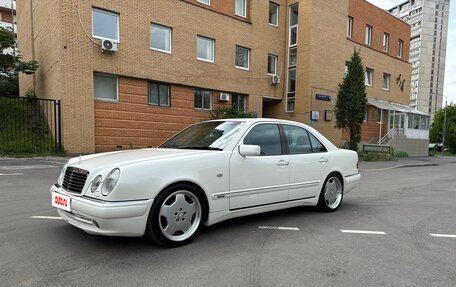 Mercedes-Benz E-Класс, 1998 год, 1 600 000 рублей, 2 фотография