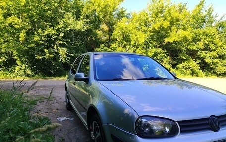Volkswagen Golf IV, 2001 год, 350 000 рублей, 2 фотография