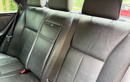 Mercedes-Benz E-Класс, 1998 год, 1 600 000 рублей, 24 фотография