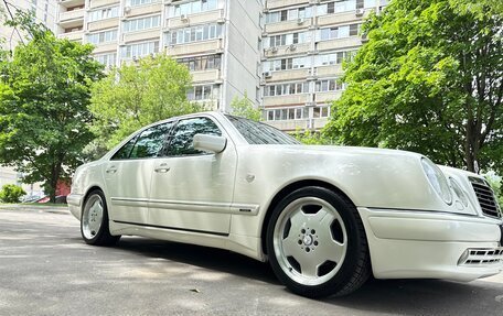 Mercedes-Benz E-Класс, 1998 год, 1 600 000 рублей, 36 фотография