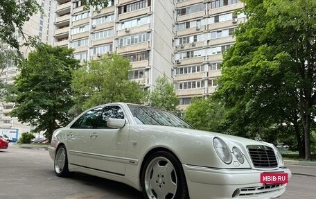 Mercedes-Benz E-Класс, 1998 год, 1 600 000 рублей, 34 фотография