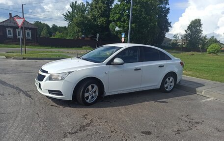 Chevrolet Cruze II, 2010 год, 400 000 рублей, 4 фотография