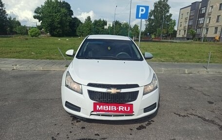Chevrolet Cruze II, 2010 год, 400 000 рублей, 7 фотография