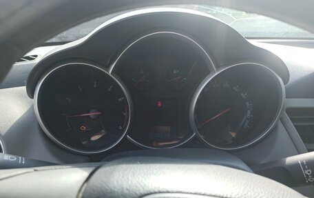 Chevrolet Cruze II, 2010 год, 400 000 рублей, 16 фотография