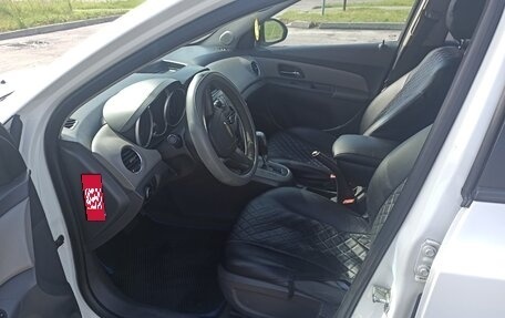 Chevrolet Cruze II, 2010 год, 400 000 рублей, 14 фотография