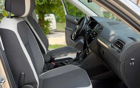 Volkswagen Tiguan II, 2020 год, 3 195 000 рублей, 17 фотография