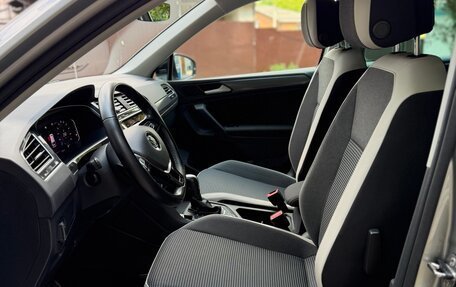 Volkswagen Tiguan II, 2020 год, 3 195 000 рублей, 16 фотография
