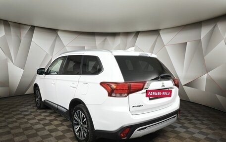 Mitsubishi Outlander III рестайлинг 3, 2021 год, 2 315 000 рублей, 4 фотография
