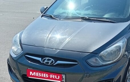 Hyundai Solaris II рестайлинг, 2013 год, 535 000 рублей, 5 фотография