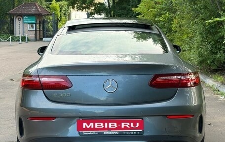 Mercedes-Benz E-Класс, 2017 год, 3 490 000 рублей, 4 фотография