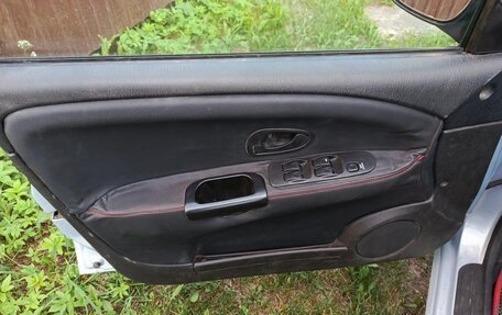 Mitsubishi Carisma I, 2000 год, 300 000 рублей, 8 фотография