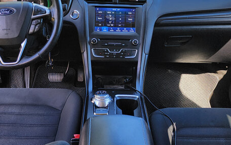 Ford Fusion (North America) II, 2018 год, 1 415 000 рублей, 9 фотография