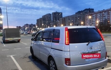 Toyota ISis I, 2005 год, 840 000 рублей, 2 фотография