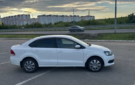 Volkswagen Polo VI (EU Market), 2013 год, 910 000 рублей, 3 фотография