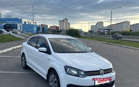 Volkswagen Polo VI (EU Market), 2013 год, 910 000 рублей, 2 фотография