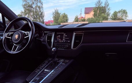 Porsche Macan I рестайлинг, 2017 год, 3 500 000 рублей, 28 фотография