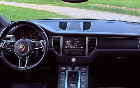 Porsche Macan I рестайлинг, 2017 год, 3 500 000 рублей, 29 фотография