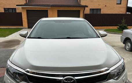 Toyota Camry, 2017 год, 2 000 000 рублей, 2 фотография