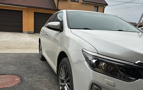 Toyota Camry, 2017 год, 2 000 000 рублей, 3 фотография