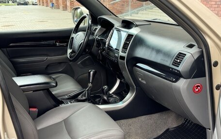 Toyota Land Cruiser Prado 120 рестайлинг, 2007 год, 1 610 000 рублей, 20 фотография