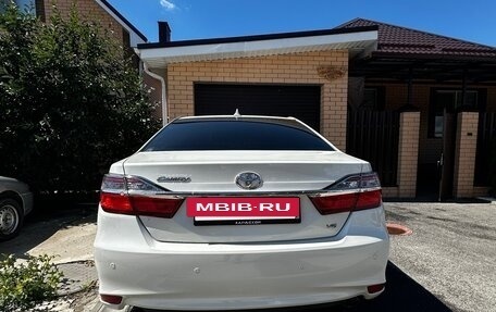 Toyota Camry, 2017 год, 2 000 000 рублей, 5 фотография