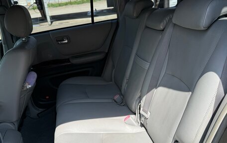 Toyota Highlander III, 2005 год, 1 000 000 рублей, 16 фотография